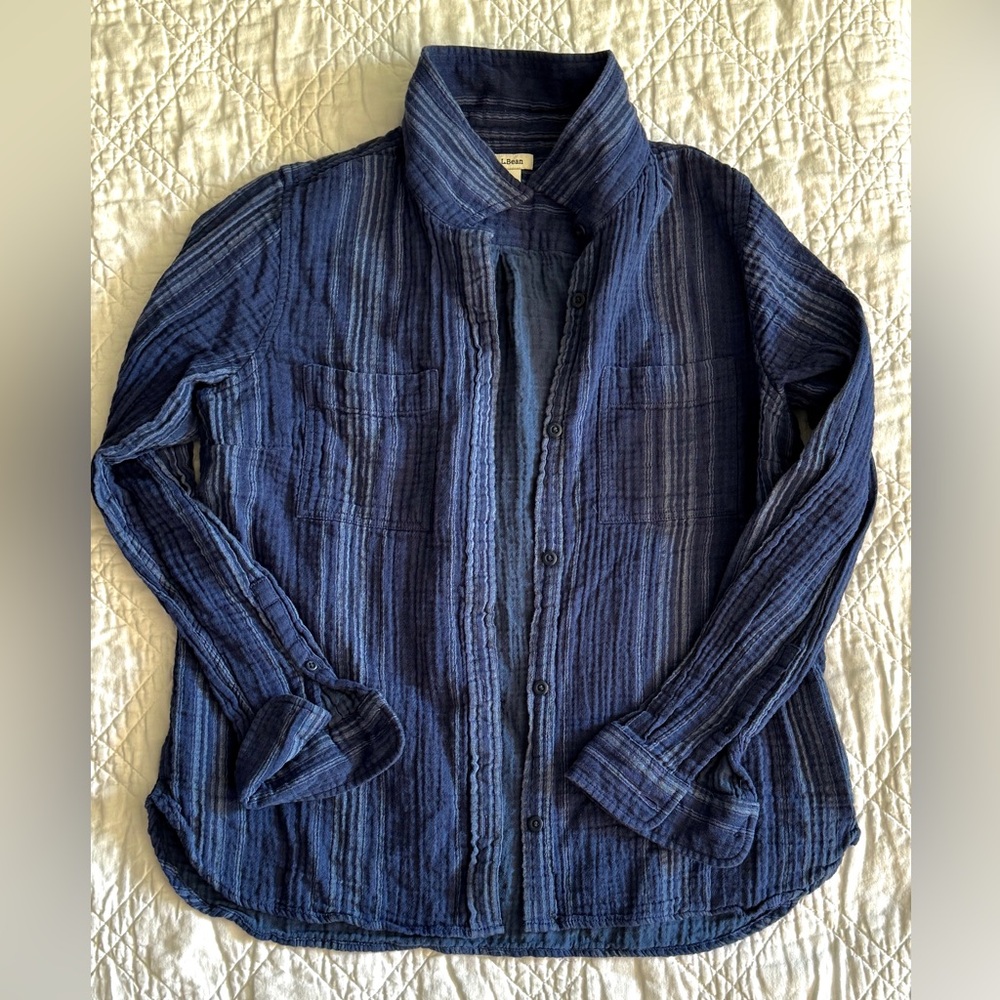 LL Bean Cloud Gauze Cotton Button Shirt Long Sleeve Blue Striped Medium